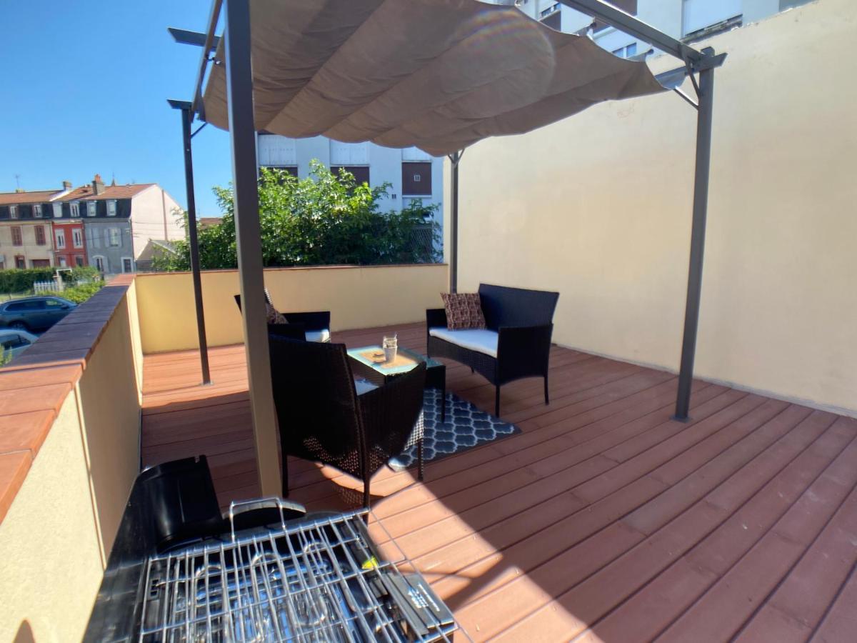 Studio Climatise Et Grande Terrasse Tarbes Centre Eksteriør bilde