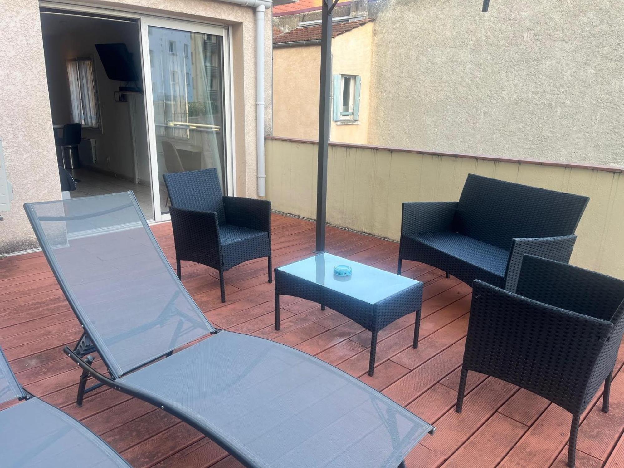 Studio Climatise Et Grande Terrasse Tarbes Centre Eksteriør bilde
